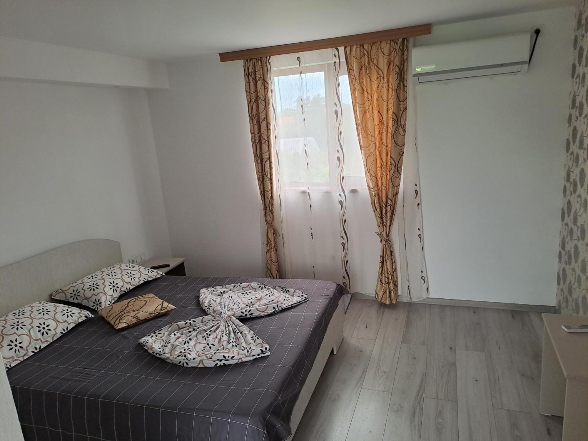 Hotel Casa Elena à Două Mai Chambre photo